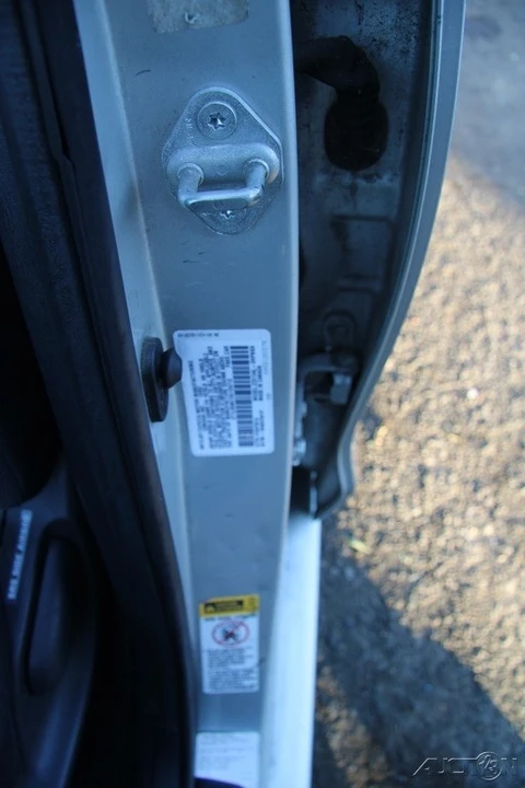 2003 Toyota Matrix 1st Gen - Image 11 of 21