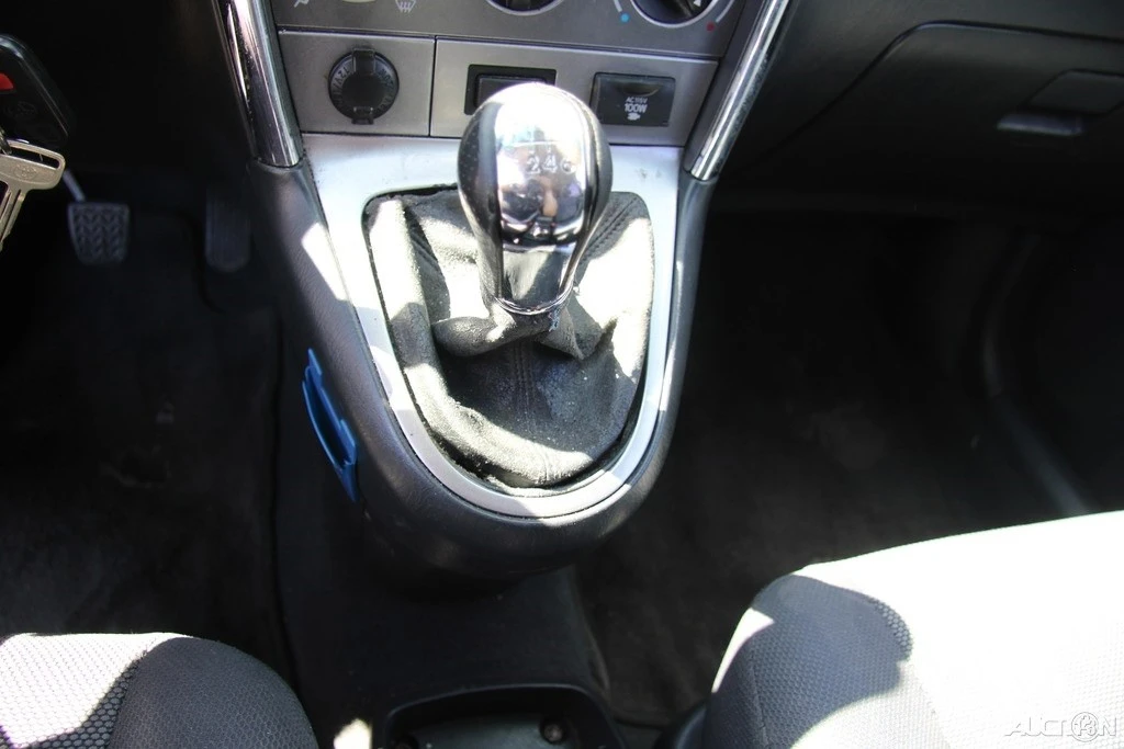 2003 Toyota Matrix 1st Gen - Image 19 of 21