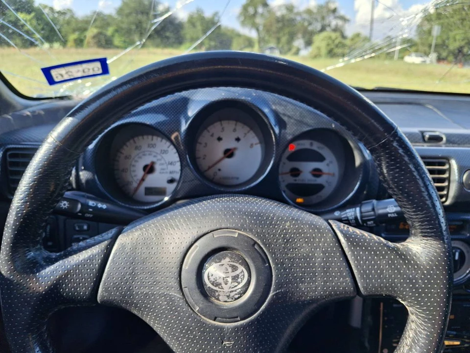 2003 Toyota MR2 Spyder/MR-S - Image 11 of 12