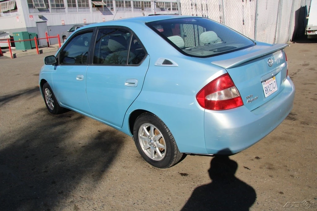 2003 Toyota Prius 1st Gen - Image 4 of 21