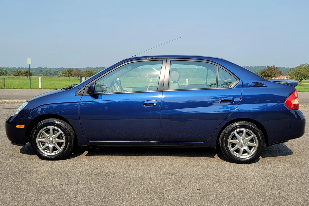 2003 Toyota Prius 1st Gen - Image 14 of 31