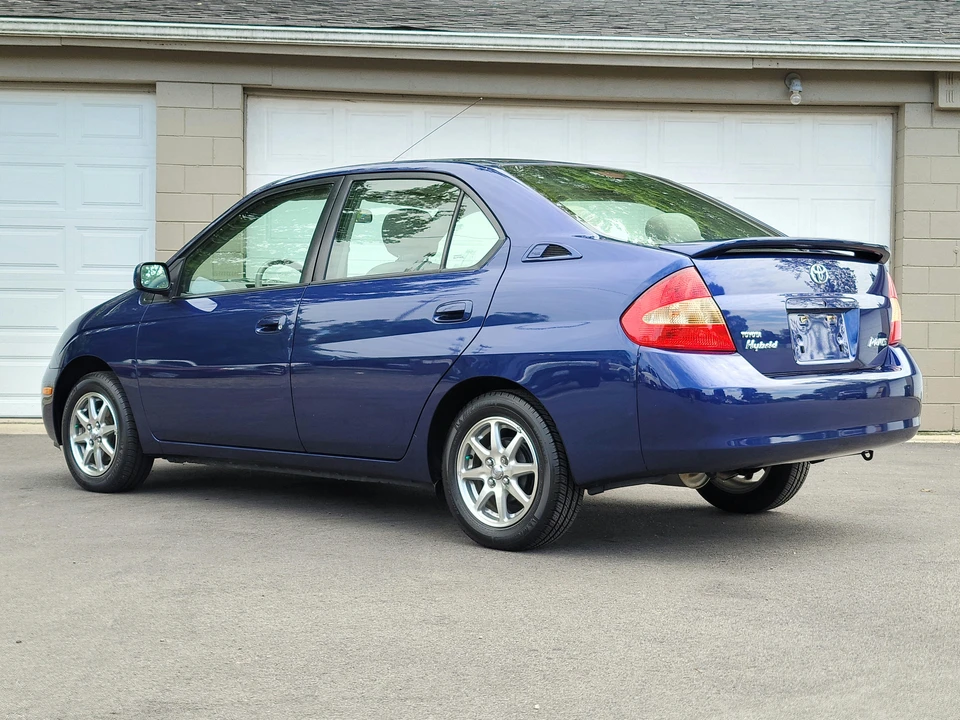 2003 Toyota Prius 1st Gen - Image 15 of 31