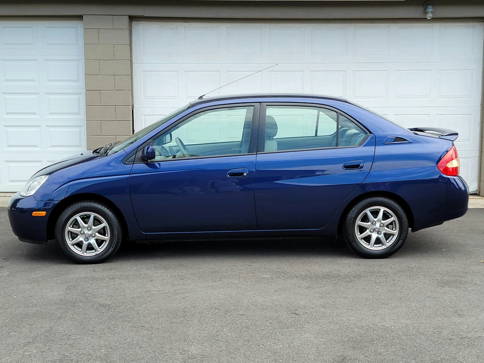 2003 Toyota Prius 1st Gen - Image 13 of 31