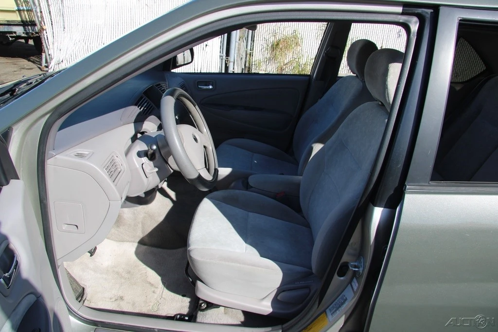 2003 Toyota Prius 1st Gen - Image 14 of 21