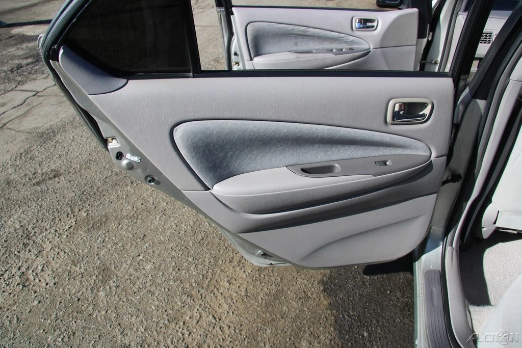2003 Toyota Prius 1st Gen - Image 18 of 21