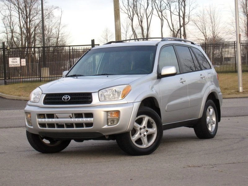 2003 Toyota RAV4 2nd Gen - Image 3 of 12