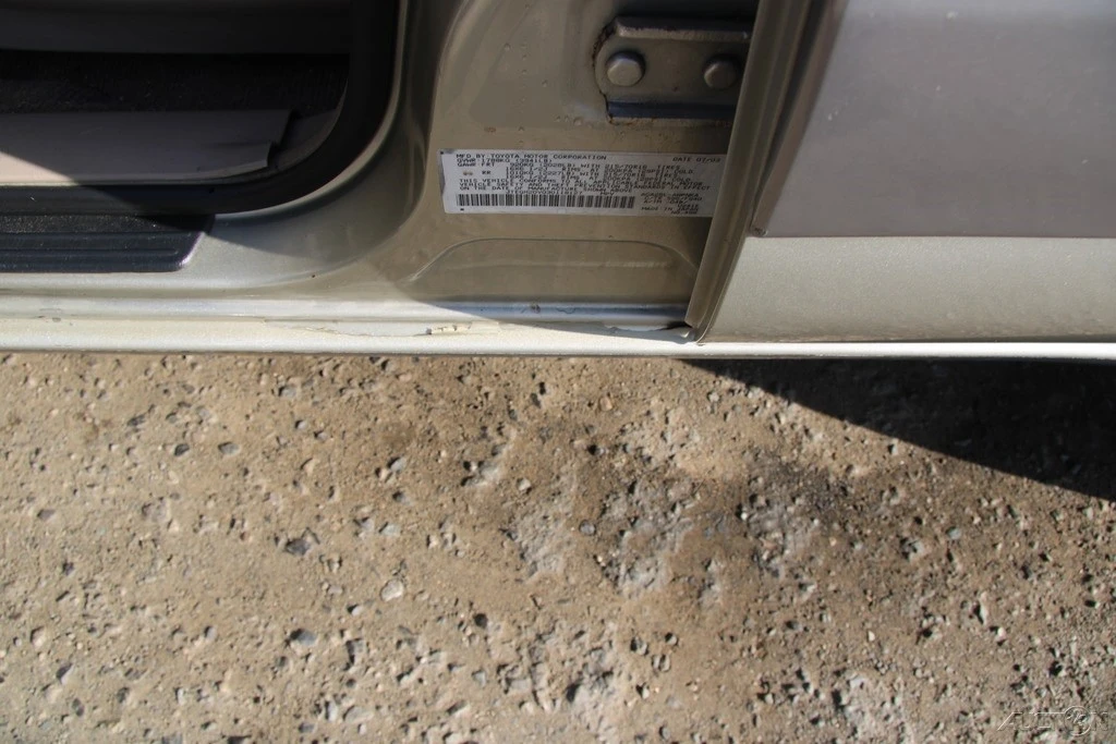 2003 Toyota RAV4 2nd Gen - Image 12 of 21
