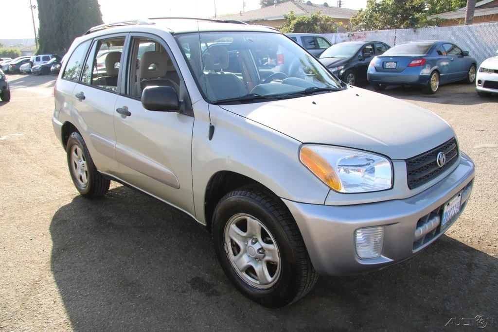 2003 Toyota RAV4 2nd Gen - Image 10 of 21