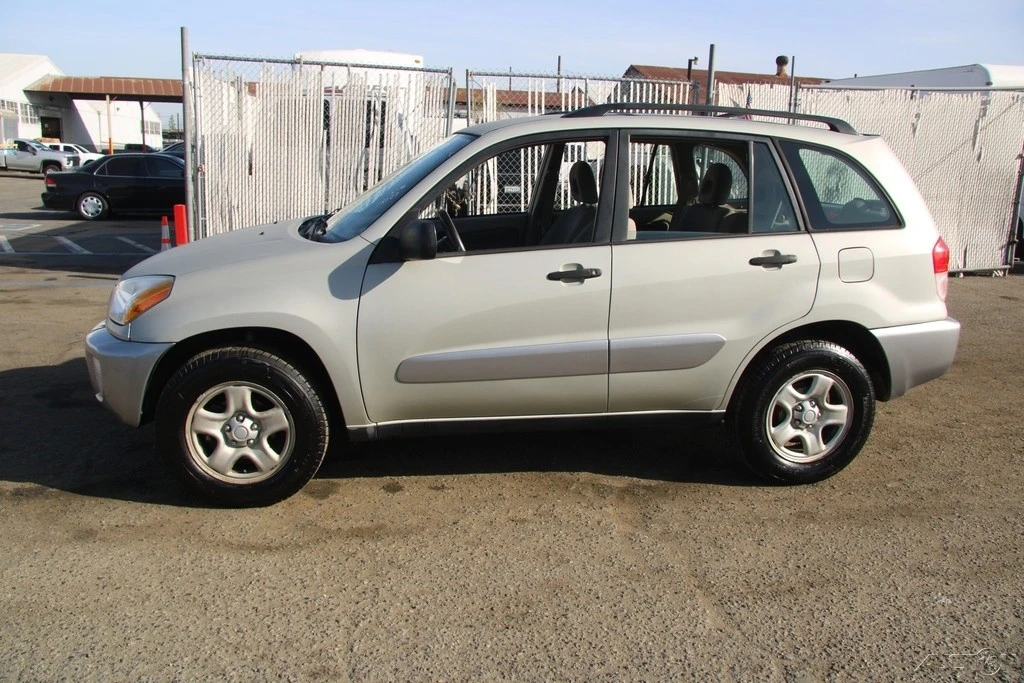 2003 Toyota RAV4 2nd Gen - Image 3 of 21