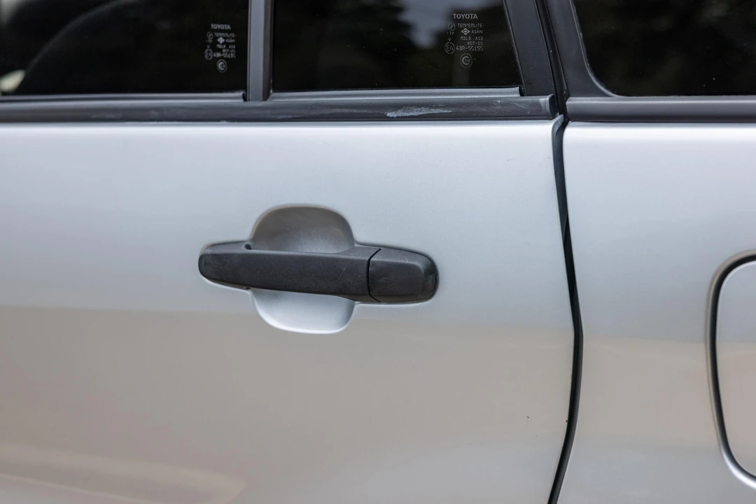 2003 Toyota RAV4 2nd Gen - Image 23 of 31