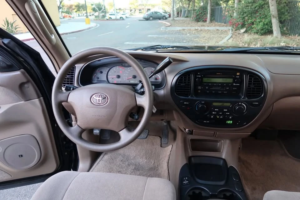 2003 Toyota Sequoia 1st Gen - Image 15 of 20