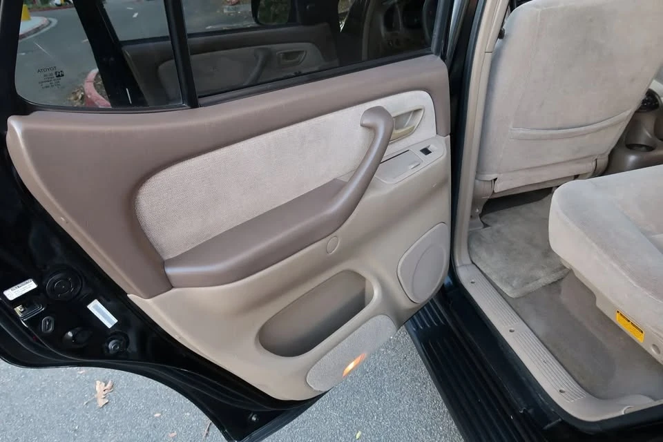 2003 Toyota Sequoia 1st Gen - Image 10 of 20