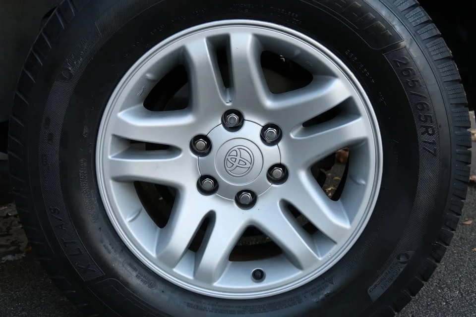 2003 Toyota Sequoia 1st Gen - Image 18 of 20