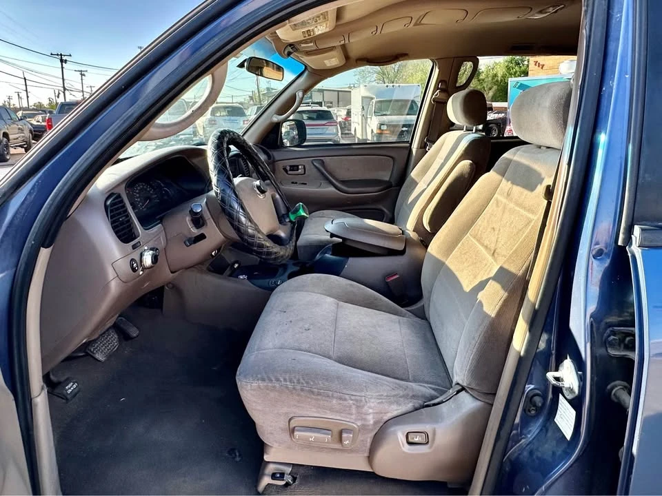 2003 Toyota Sequoia 1st Gen - Image 5 of 9
