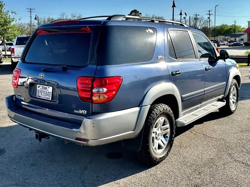 2003 Toyota Sequoia 1st Gen - Image 2 of 9