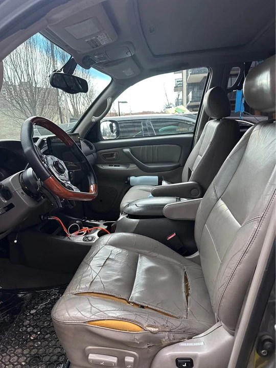 2003 Toyota Sequoia 1st Gen - Image 5 of 12