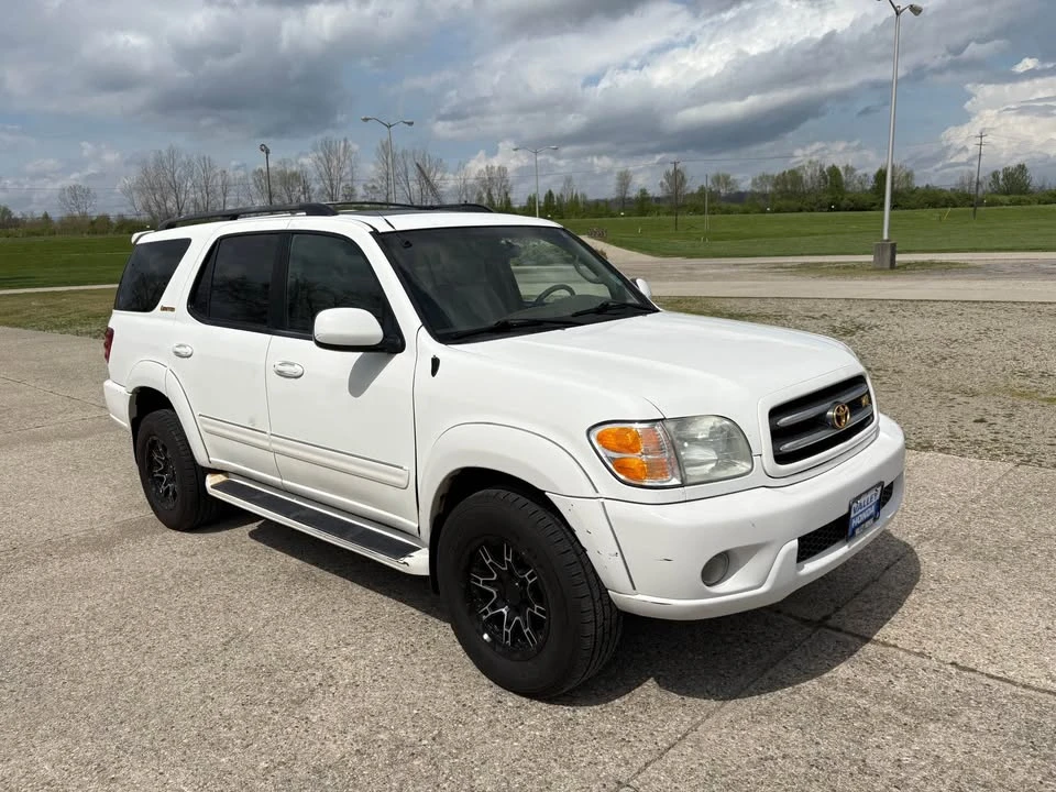 2003 Toyota Sequoia 1st Gen - Image 3 of 10