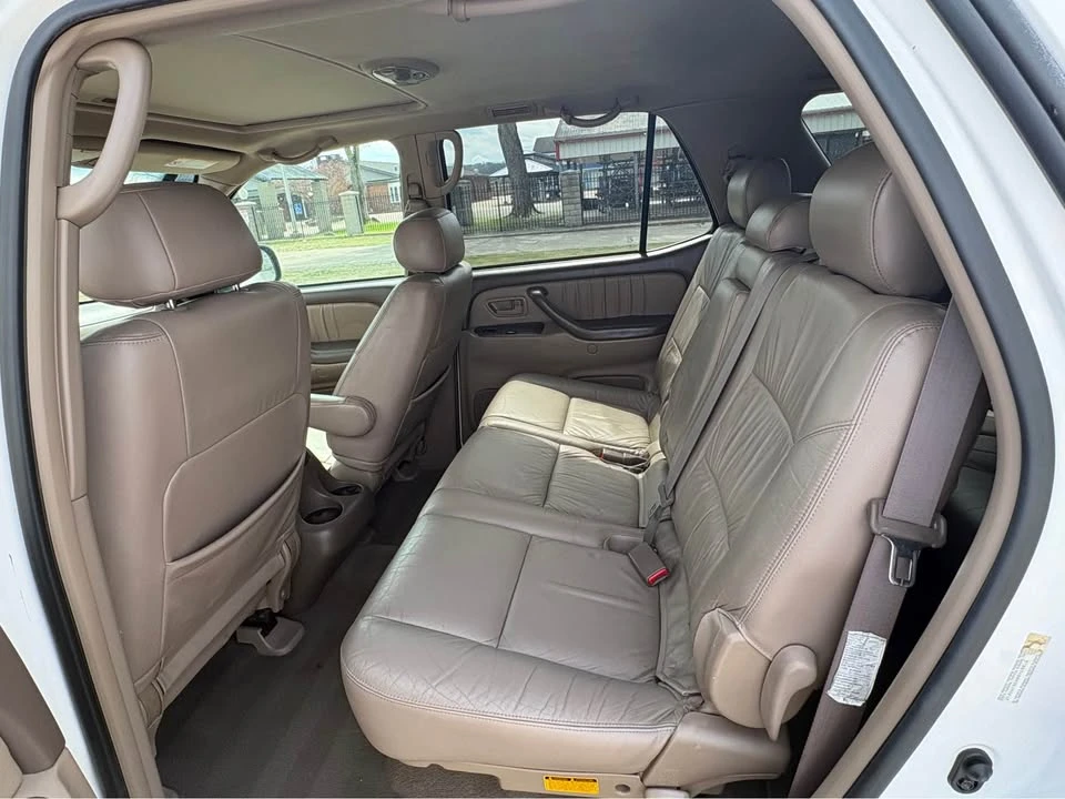 2003 Toyota Sequoia 1st Gen - Image 9 of 10