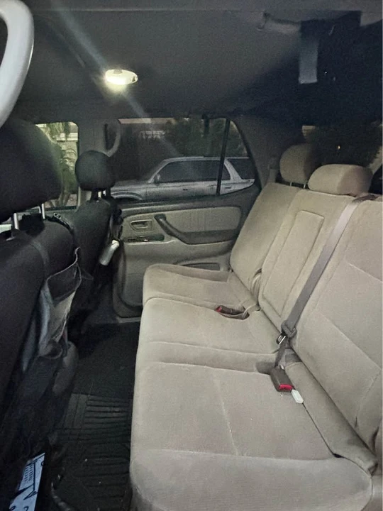 2003 Toyota Sequoia 1st Gen - Image 7 of 15