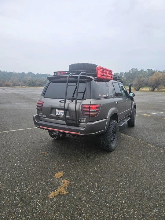 2003 Toyota Sequoia 1st Gen - Image 14 of 17