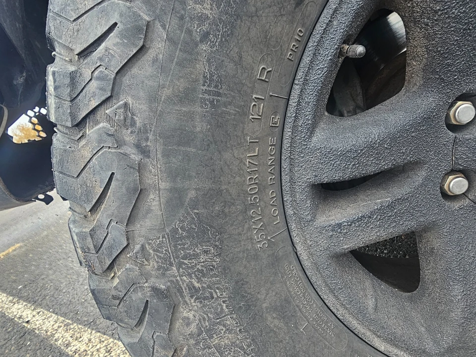 2003 Toyota Sequoia 1st Gen - Image 8 of 17