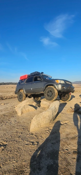 2003 Toyota Sequoia 1st Gen - Image 4 of 17