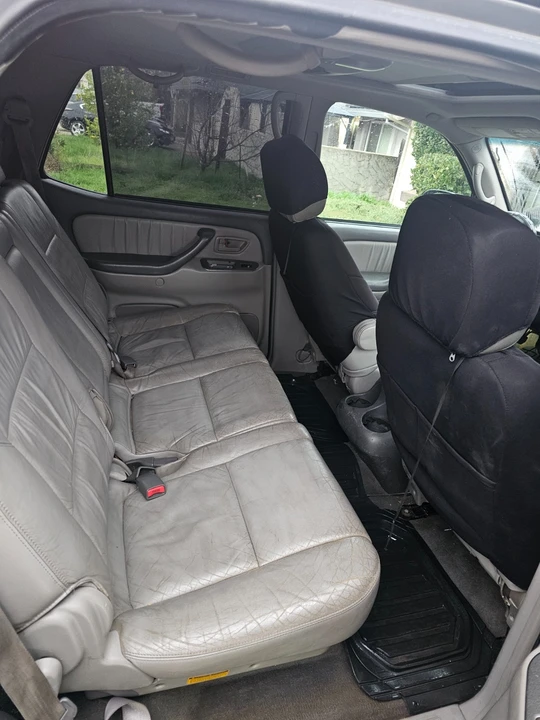 2003 Toyota Sequoia 1st Gen - Image 11 of 17