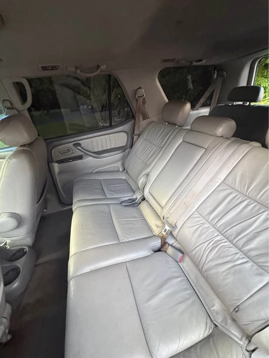 2003 Toyota Sequoia 1st Gen - Image 6 of 8