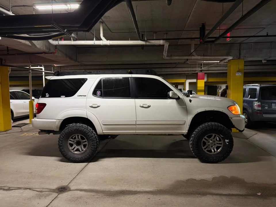 2003 Toyota Sequoia 1st Gen - Image 5 of 11