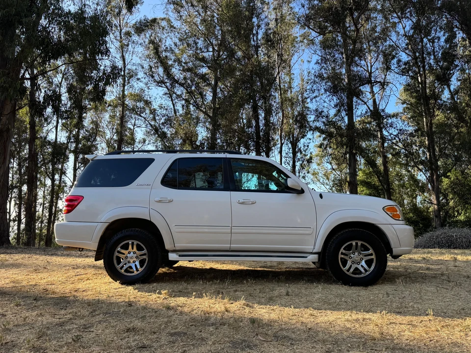 2003 Toyota Sequoia 1st Gen - Image 8 of 31