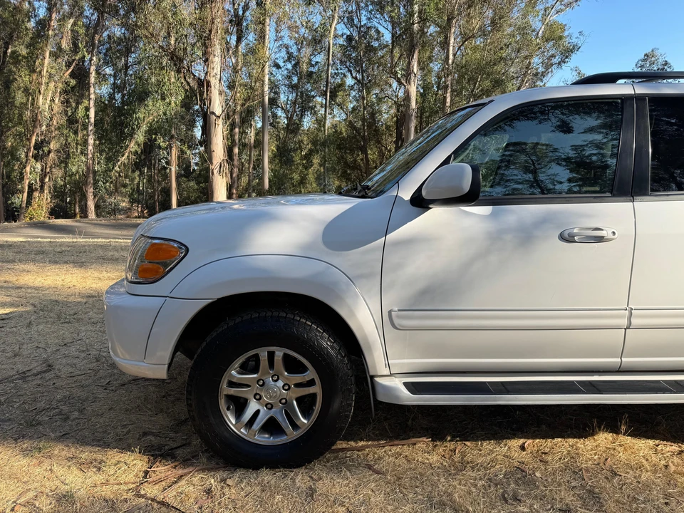 2003 Toyota Sequoia 1st Gen - Image 12 of 31