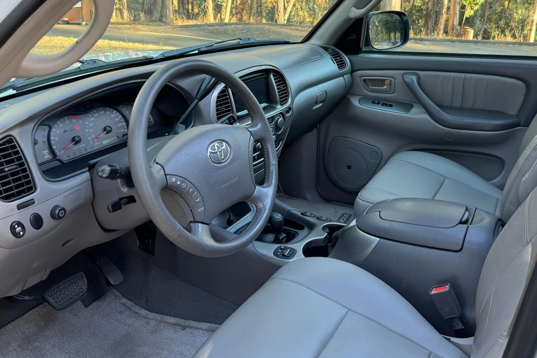 2003 Toyota Sequoia 1st Gen - Image 29 of 31