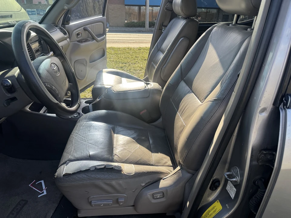 2003 Toyota Sequoia 1st Gen - Image 16 of 21