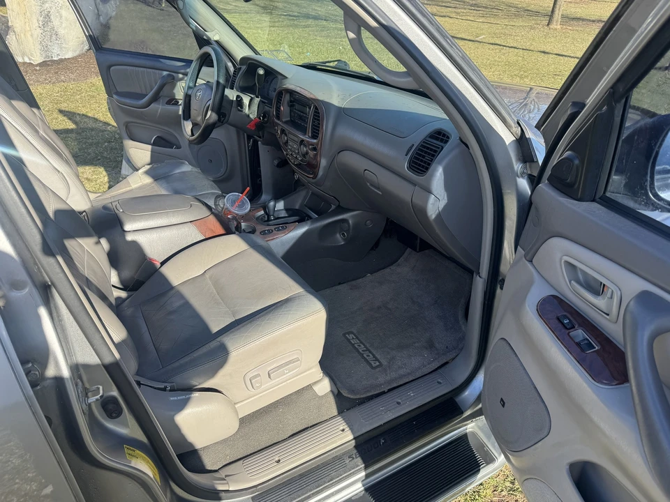 2003 Toyota Sequoia 1st Gen - Image 11 of 21