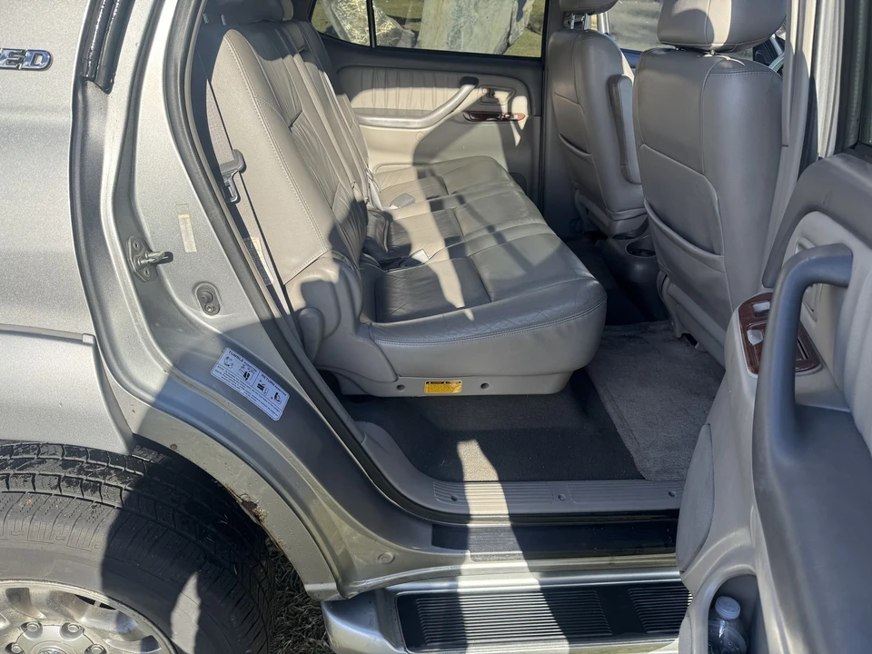 2003 Toyota Sequoia 1st Gen - Image 12 of 21
