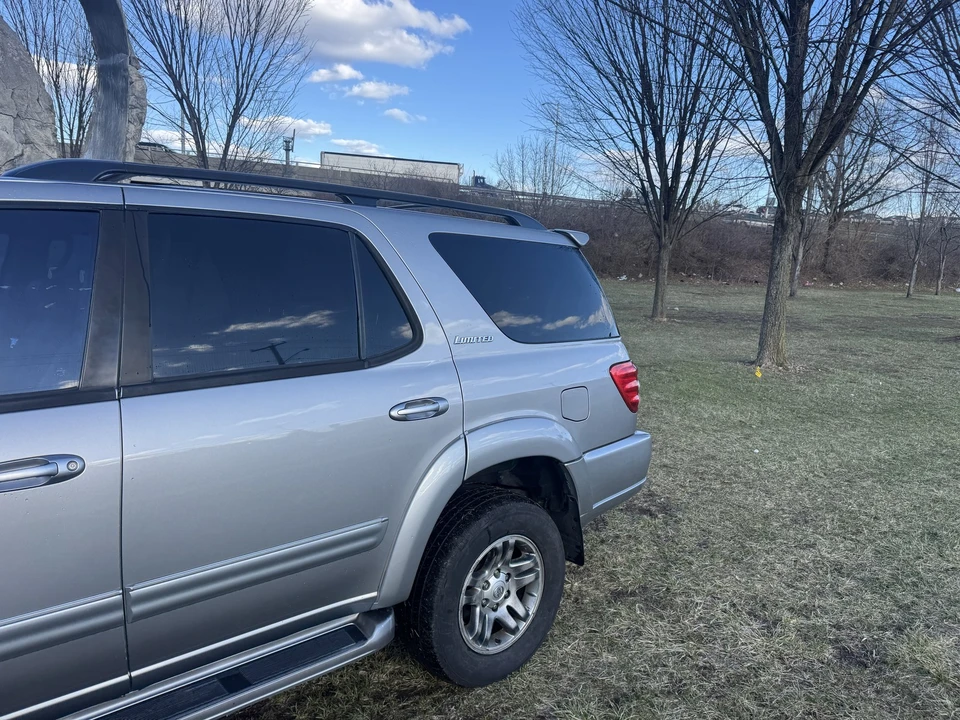 2003 Toyota Sequoia 1st Gen - Image 8 of 21