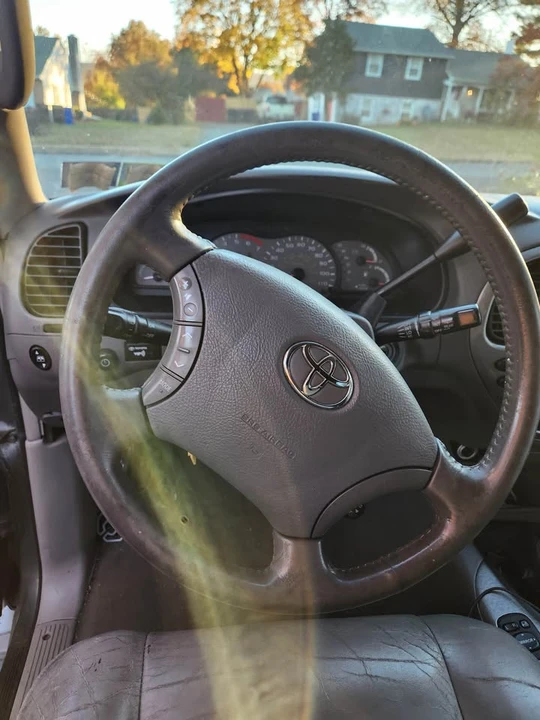 2003 Toyota Sequoia 1st Gen - Image 6 of 9
