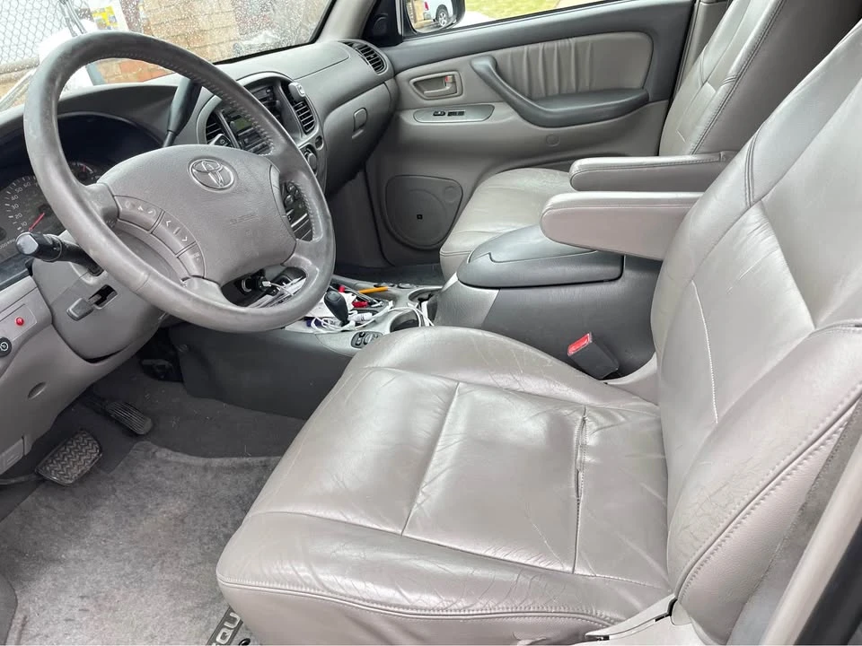 2003 Toyota Sequoia 1st Gen - Image 7 of 15