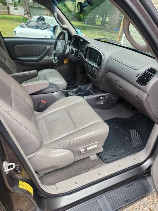 2003 Toyota Sequoia 1st Gen - Image 5 of 8
