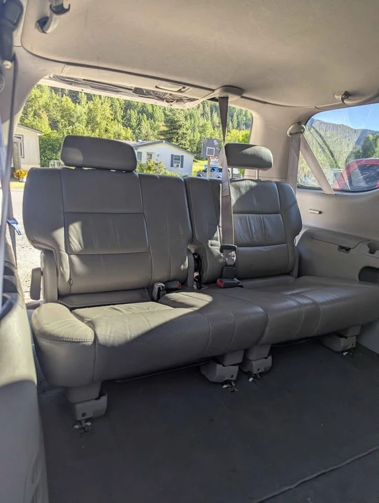 2003 Toyota Sequoia 1st Gen - Image 9 of 10