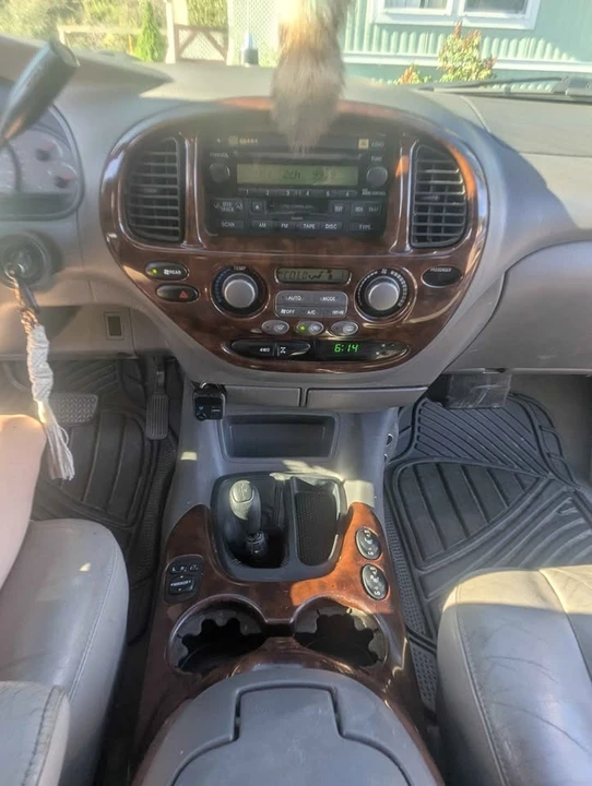 2003 Toyota Sequoia 1st Gen - Image 4 of 10