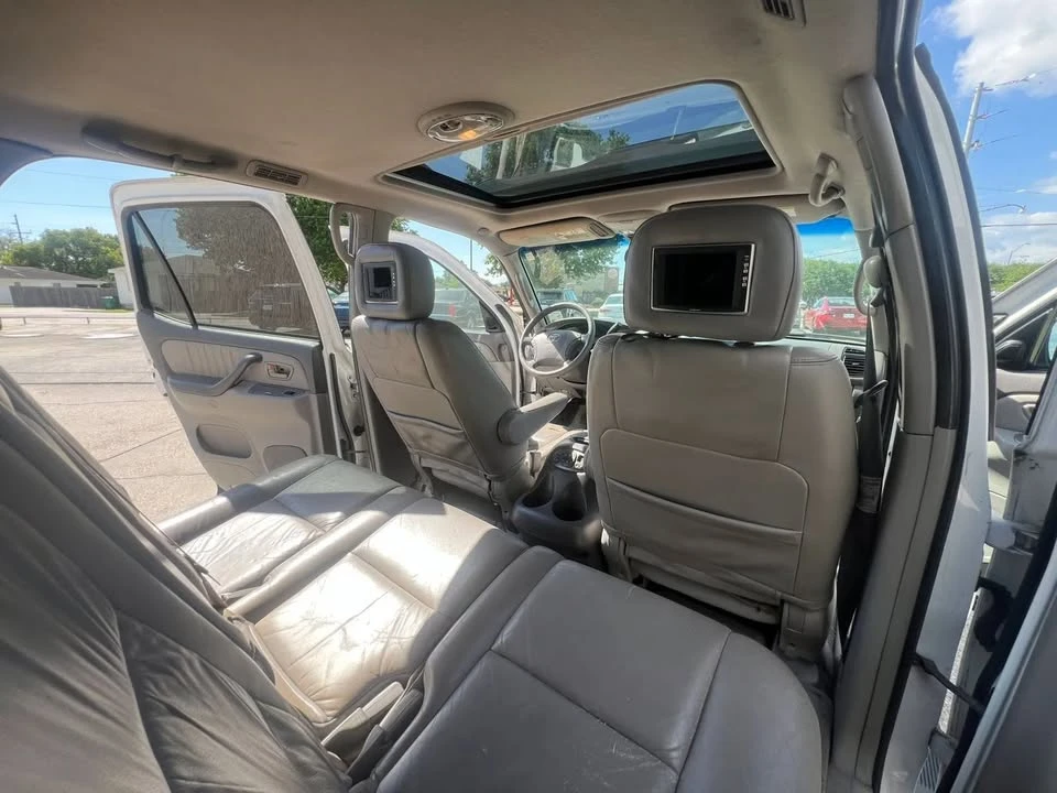 2003 Toyota Sequoia 1st Gen - Image 14 of 20