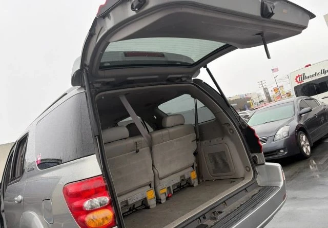 2003 Toyota Sequoia 1st Gen - Image 12 of 13