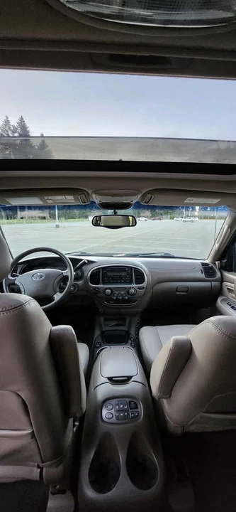 2003 Toyota Sequoia 1st Gen - Image 8 of 13