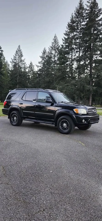 2003 Toyota Sequoia 1st Gen - Image 2 of 13