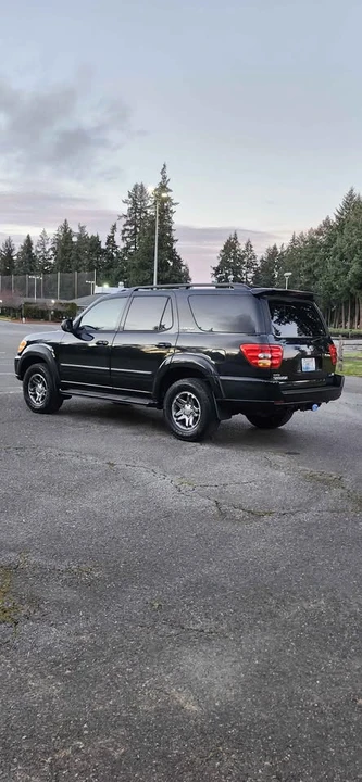 2003 Toyota Sequoia 1st Gen - Image 5 of 13