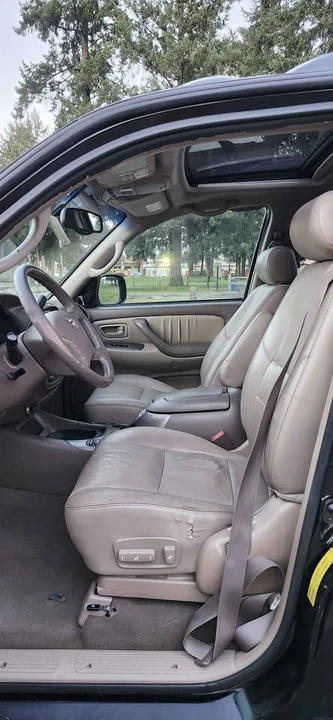 2003 Toyota Sequoia 1st Gen - Image 12 of 13