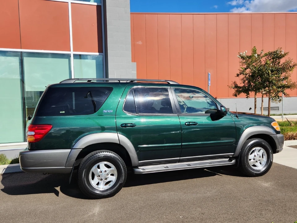 2003 Toyota Sequoia 1st Gen - Image 18 of 31