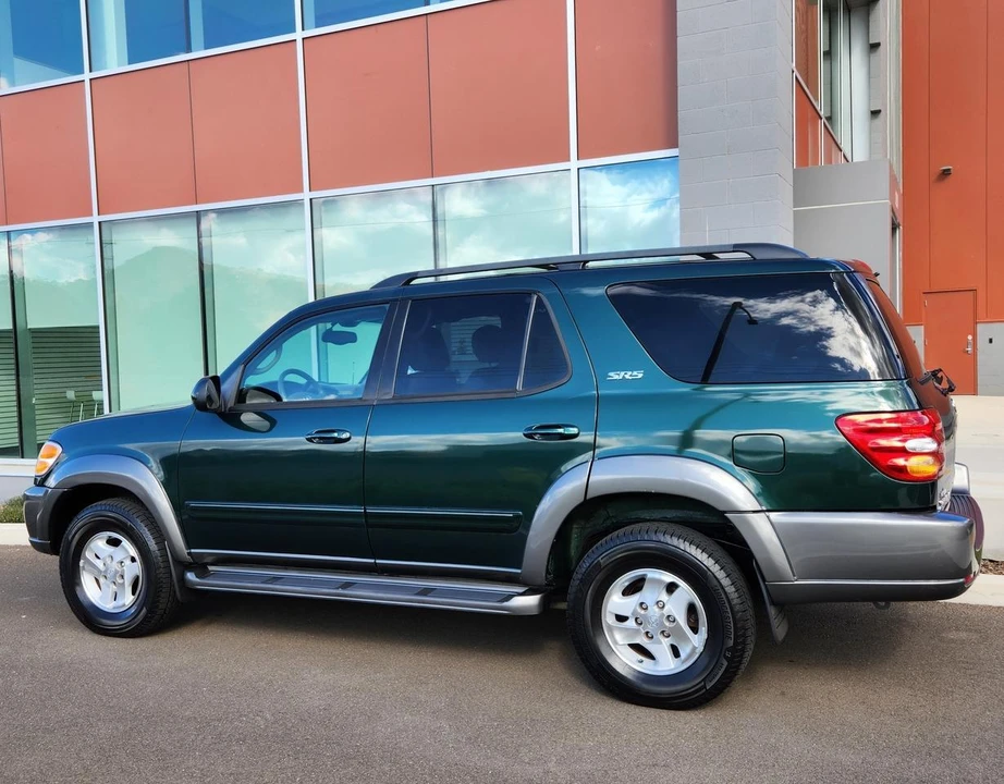 2003 Toyota Sequoia 1st Gen - Image 11 of 31