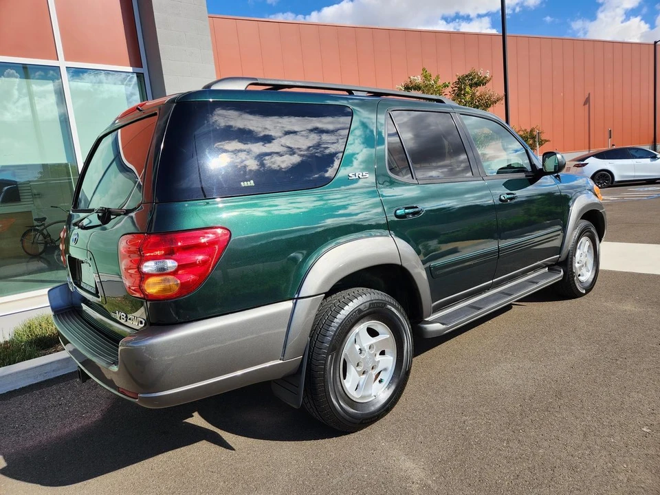 2003 Toyota Sequoia 1st Gen - Image 16 of 31